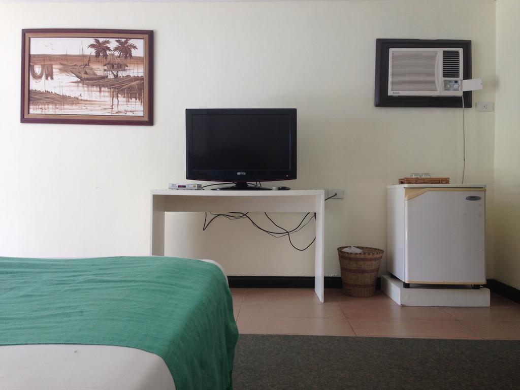 Boracay Terraces Resort Balabag  Zimmer foto